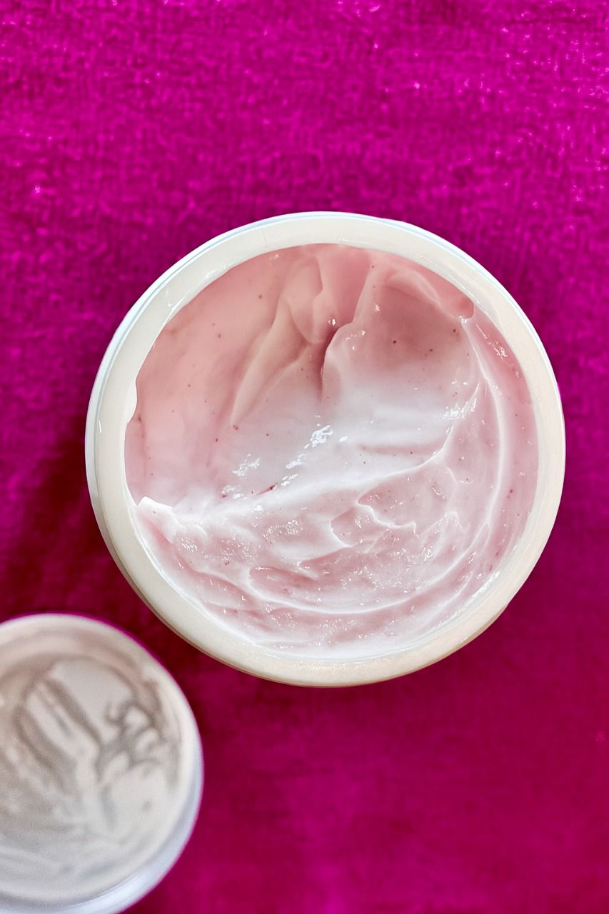 Naturale Revitalizing Mask by Beox professional Hair Mask for Hydration, highlighted packaging