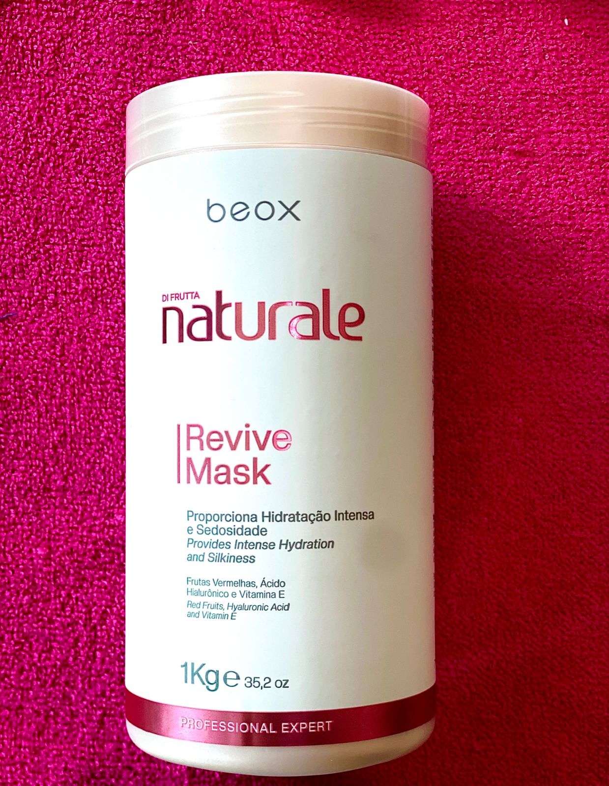 Naturale Revitalizing Mask by Beox professional Hair Mask for Hydration, highlighted packaging